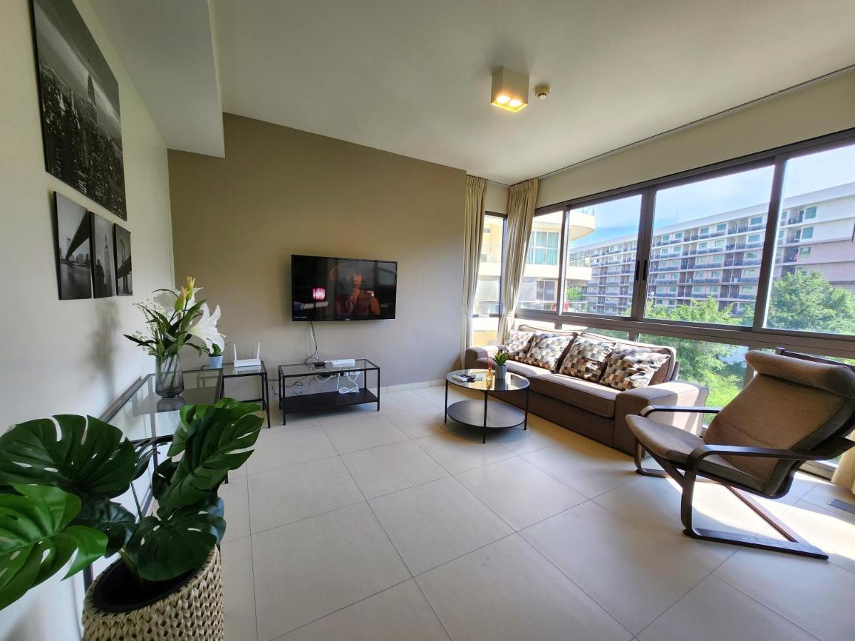 Unixx Oasis : Grandeur 2Br Suite Pattaya Esterno foto